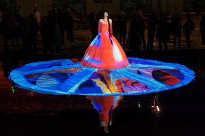 Sheherazade, floating dress with 3d videomapping © lottebovi.nl